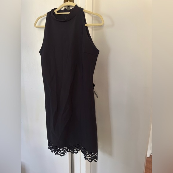 Chiara Boni Ditte Laser Cut Dress - Picture 5 of 7